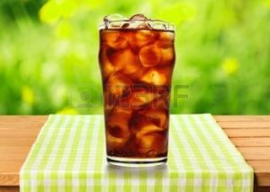 43204079-soda-cola-boisson-froide